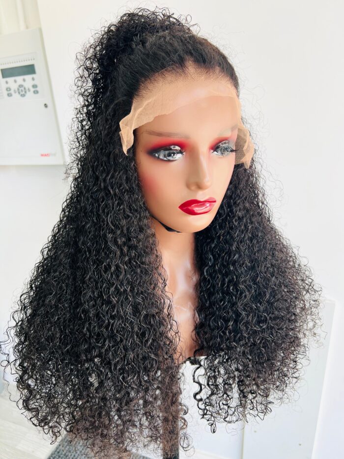 22 inches pixie curls with 6 by 8 closure - Image 3